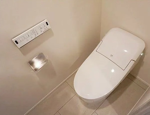 トイレ　ゆったりとした空間のトイレです