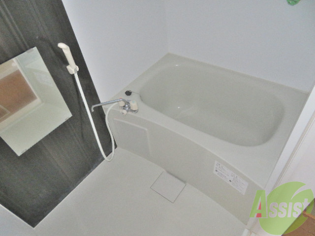 バス・シャワールーム　お風呂はお洒落で清潔感あるデザインでした！