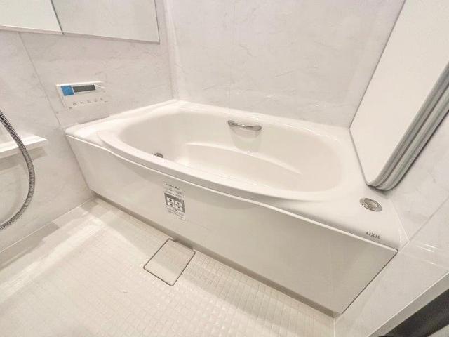 バス・シャワールーム　追焚機能、浴室暖房乾燥機