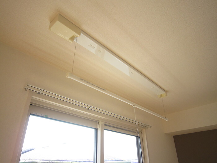 その他設備　室内物干し