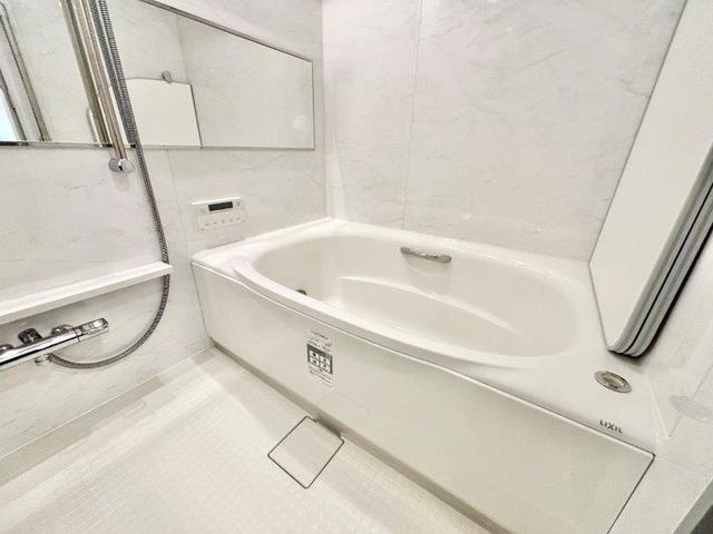 バス・シャワールーム　追焚機能、浴室暖房乾燥機