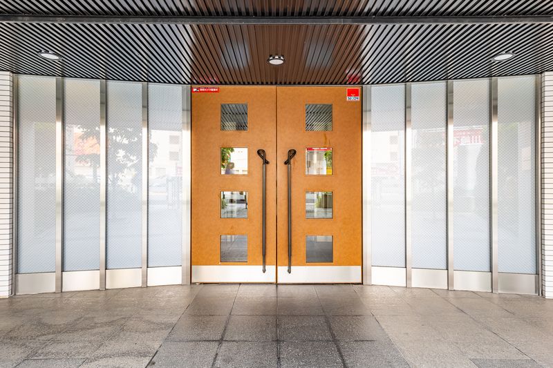 エントランス　【女性のお一人暮らしでも安心のセキュリティ♪】おすすめ！