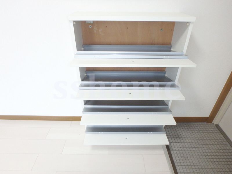 収納　シューズボックス☆