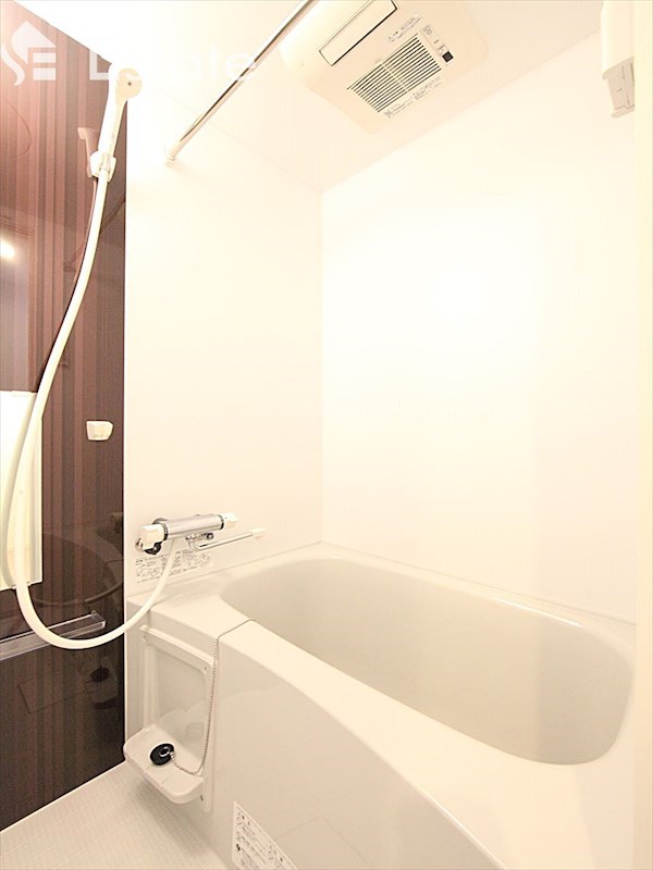 バス・シャワールーム　バスルーム