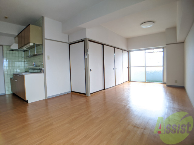 居室・リビング　明るい光が差し込む素敵なお部屋ですね～。