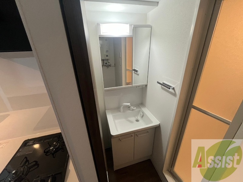 洗面設備　洗面台は独立していて使いやすそうですね。