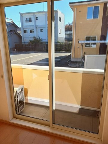 バルコニー　バルコニーがあります