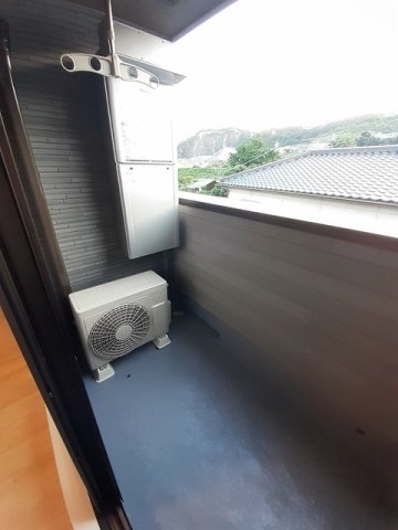 バルコニー　バルコニーからの眺めを楽しみながら食事をしませんか