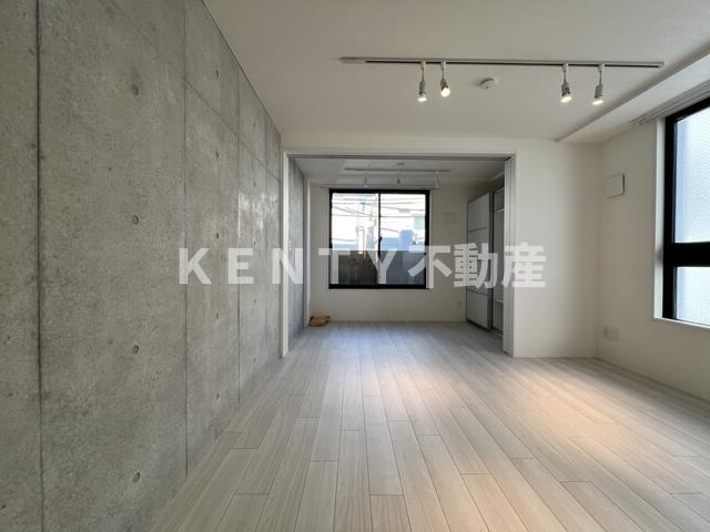 居室・リビング　こちらの居間で趣味の時間をお楽しみください