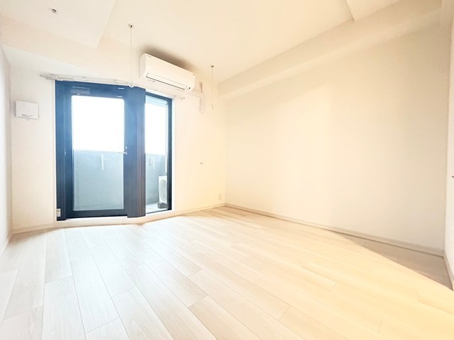 居室・リビング　別号室の写真です