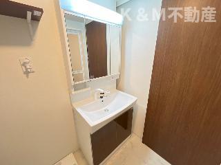 洗面設備　脱衣スペースもあります