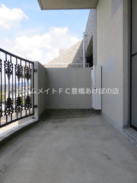 バルコニー　同型別部屋写真