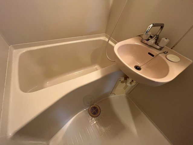 バス・シャワールーム　詳細は、RISUMO江坂本店までお問合せください♪