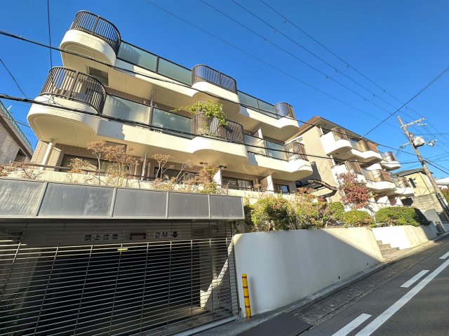 建物外観　詳細は、RISUMO江坂本店までお問合せください♪