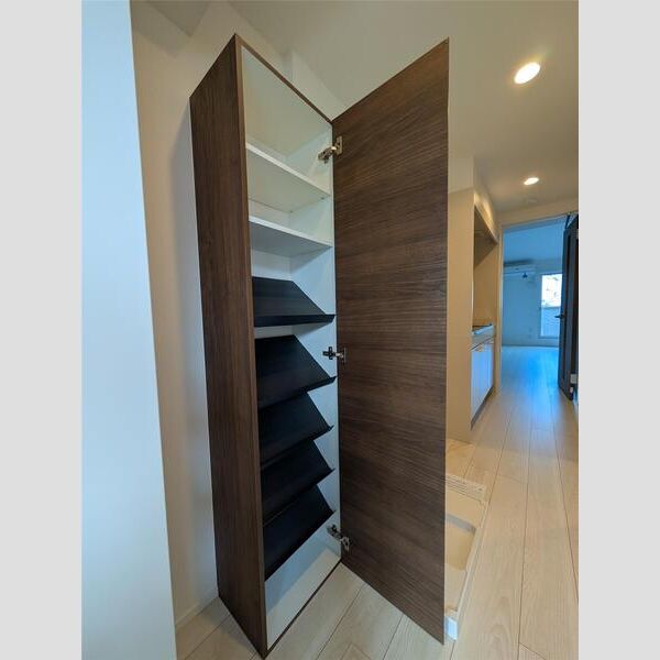 収納　シューズボックス付き♪