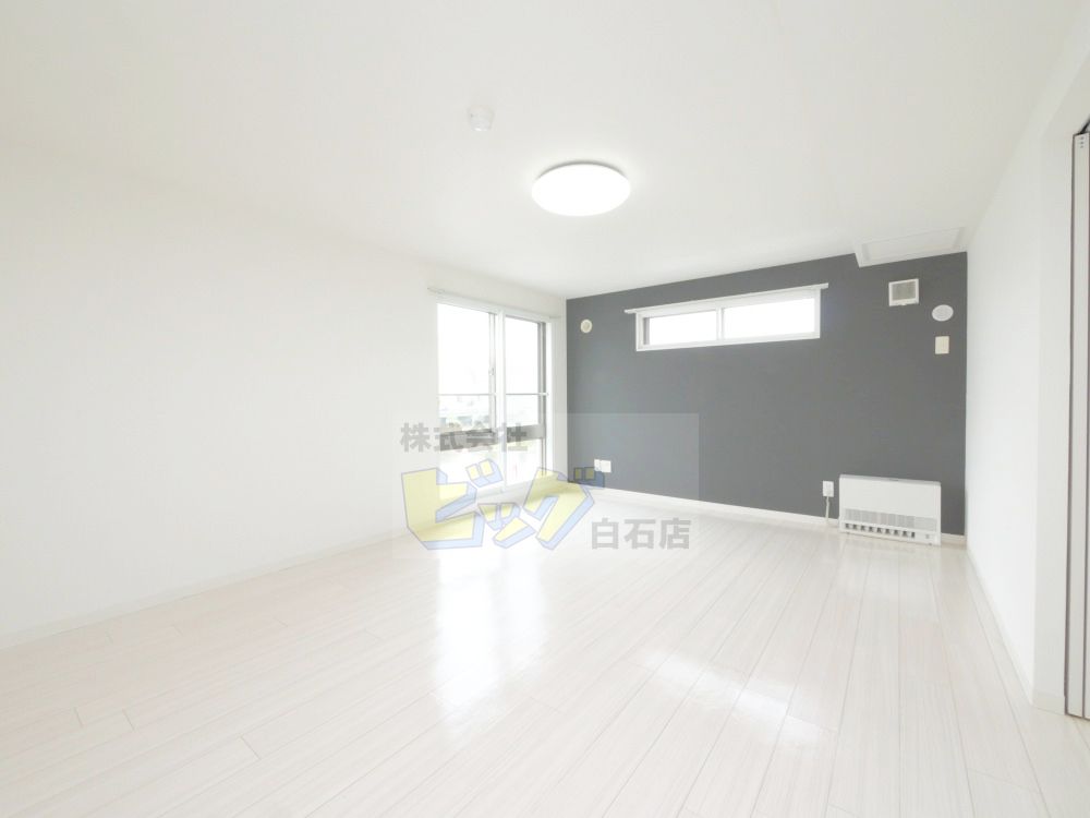 居室・リビング　広々リビングです♪