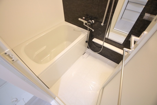 バス・シャワールーム　※別室の参考写真の為、現況優先です。