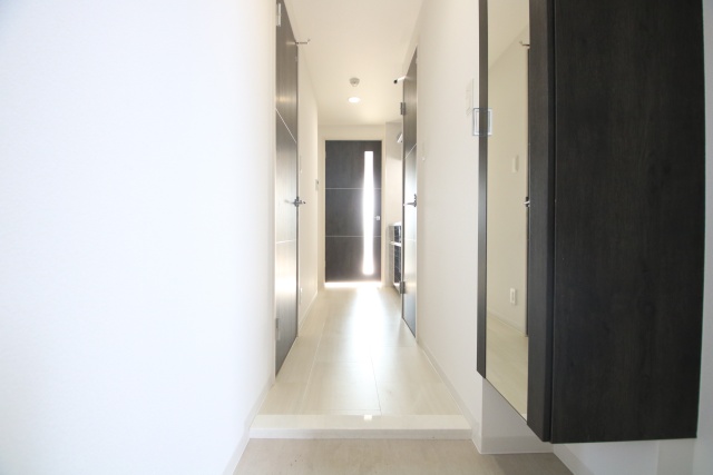 玄関　※別室の参考写真の為、現況優先です。