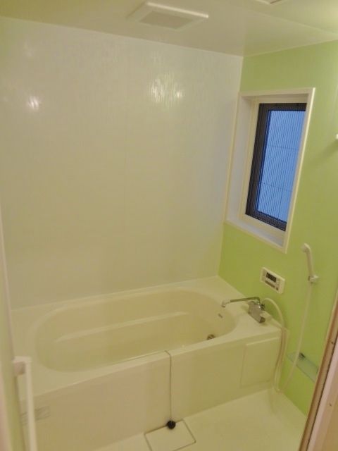 バス・シャワールーム　★★追焚き機能あり★★