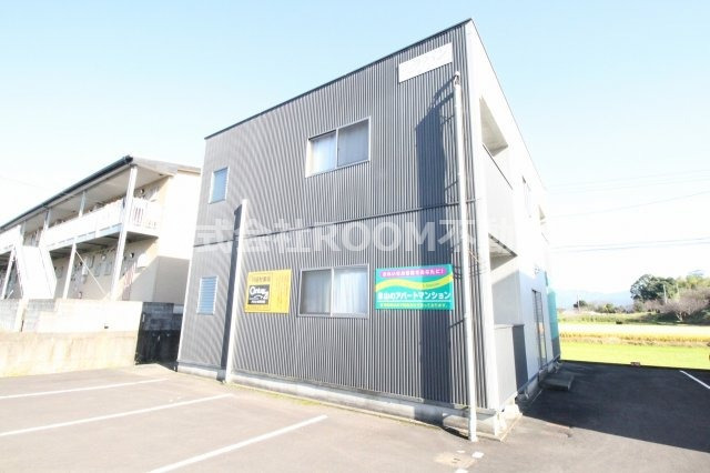 建物外観　外観は落ち着いています