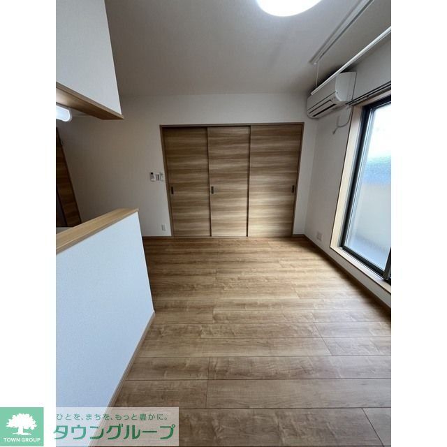 居室・リビング　玄関