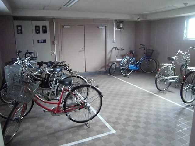 駐車場　駐輪場