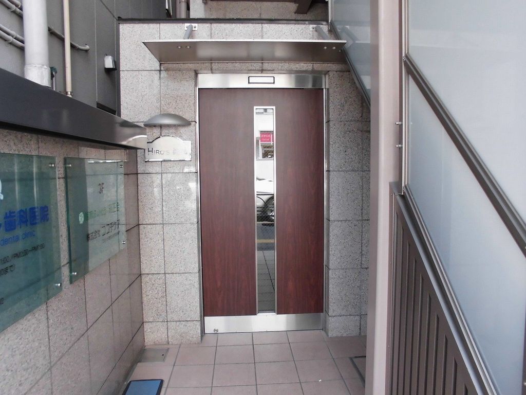 エントランス　エントランス