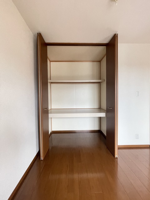 収納　別部屋参考写真です