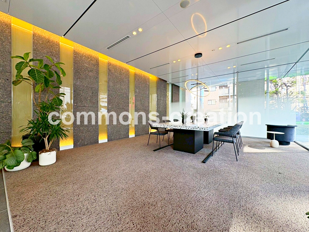 ドラックストア　トモズ浜松町店（ドラッグストア）まで259m