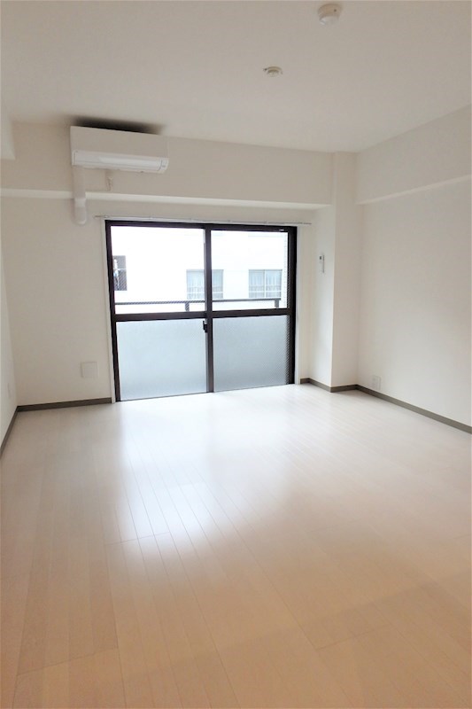 居室・リビング　※別部屋参照写真