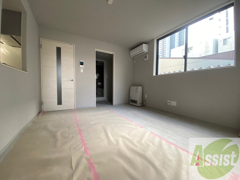 居室・リビング　広くてきれいなリビングです！快適に過ごせそうですね。