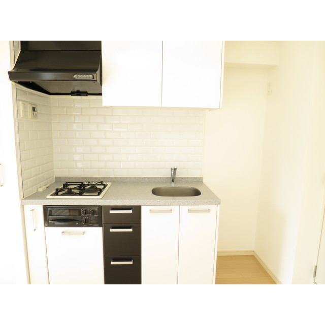 キッチン　※反転タイプの写真を使用しています。