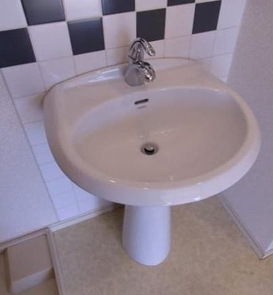 洗面設備　※反転タイプの写真を使用しています。