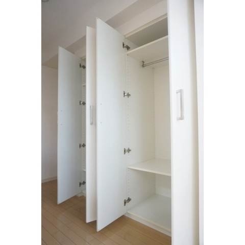 収納　※反転タイプの写真を使用しています。