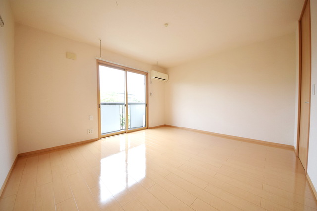 居室・リビング　～是非一度ご内見ください～