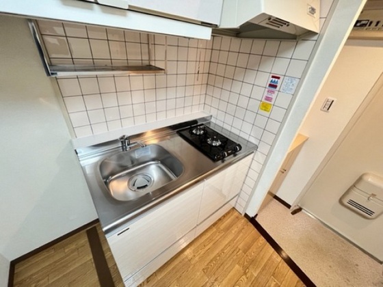 キッチン　※別号室の写真です