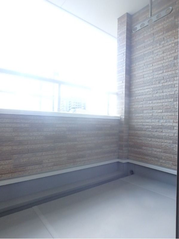 バルコニー　図面と現状に相違がある場合には現状を優先