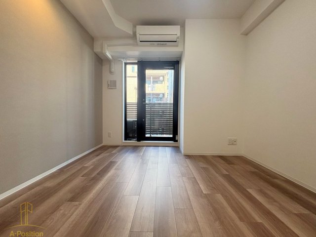 居室・リビング　Metrosa谷町六丁目South