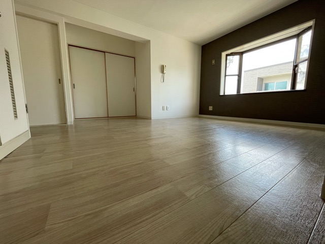 居室・リビング　南向きで明るいお部屋です♪