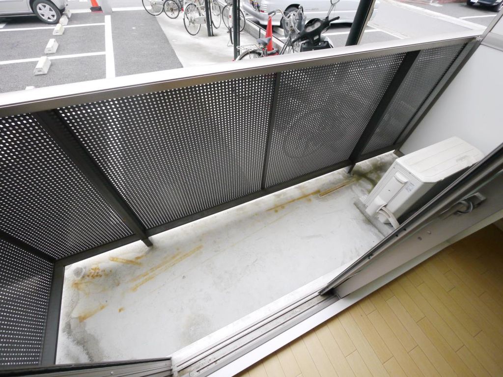 バルコニー　バルコニー