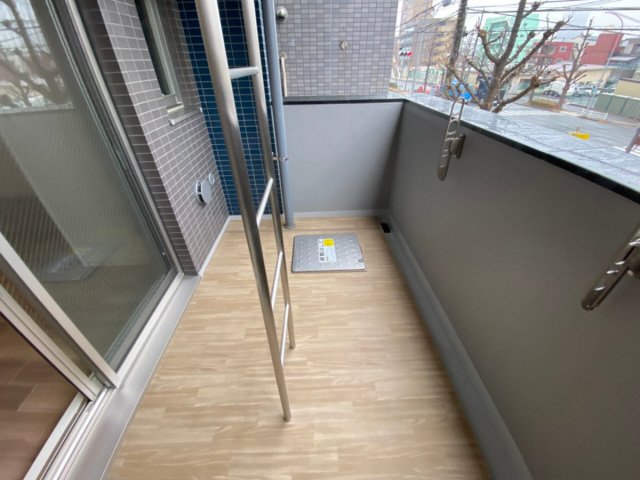 バルコニー　開放的で明るい空間を演出してくれるバルコニーです