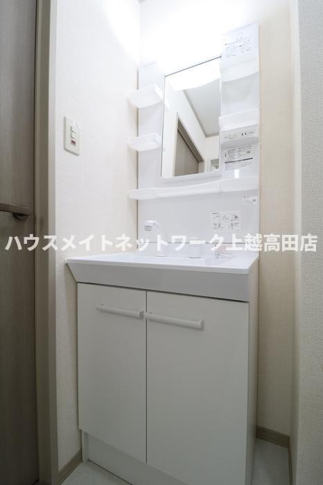 洗面設備　洗髪洗面化粧台