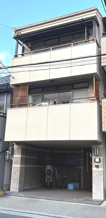 建物外観　外観は落ち着いています