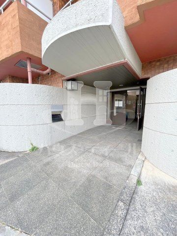 エントランス　毎日通るエントランスはこのようになっています