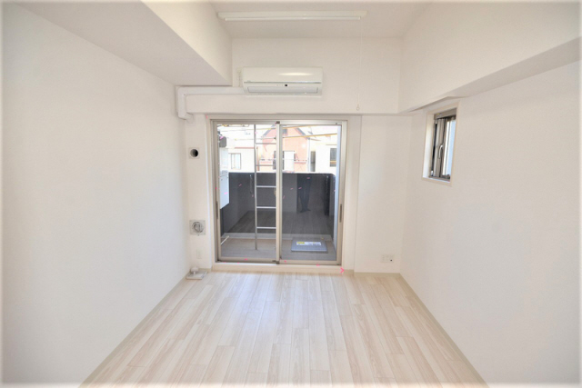 居室・リビング　写真は同マンションの別のお部屋のものです