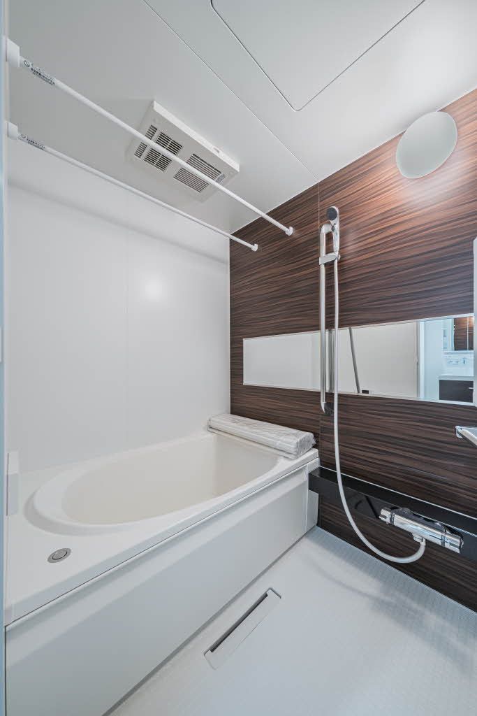 バス・シャワールーム　バスルーム