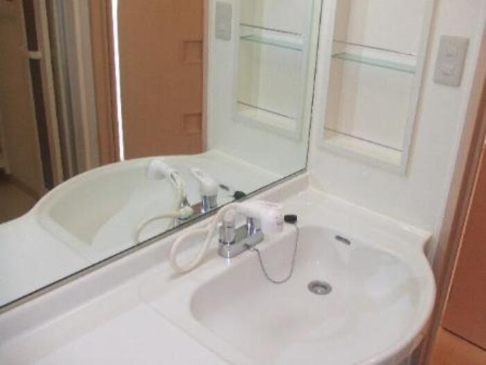 洗面設備　201号室の写真