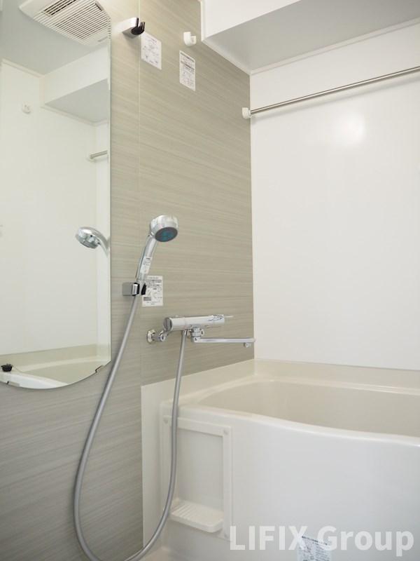 バス・シャワールーム　風呂