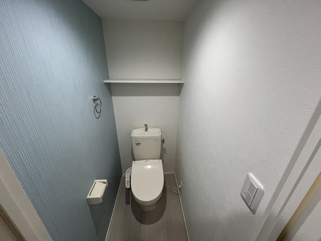 トイレ　※同タイプ参考写真