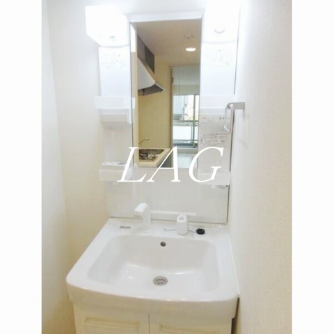 洗面設備　洗面台です。